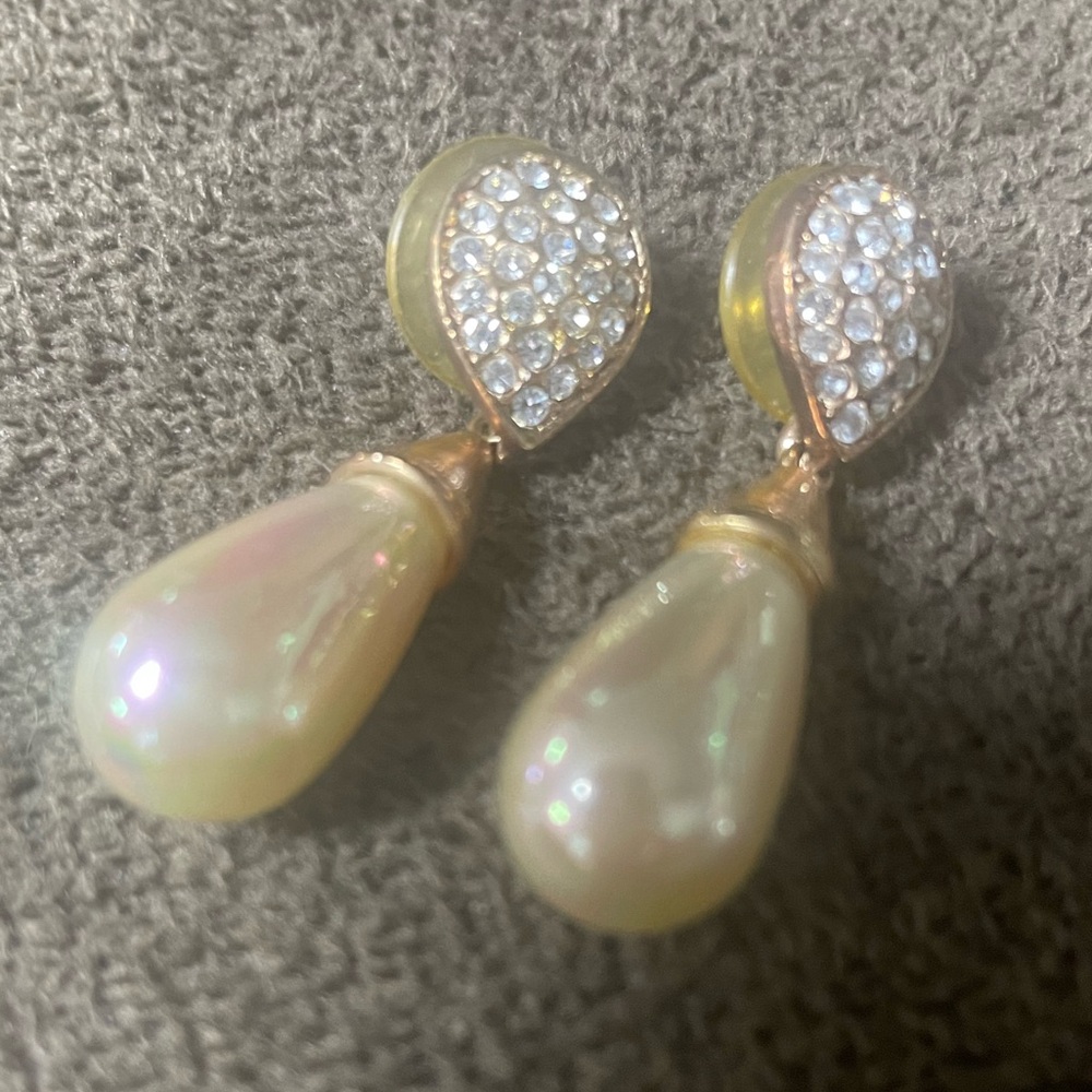Elegant Pearl and Crystal Drop Earrings